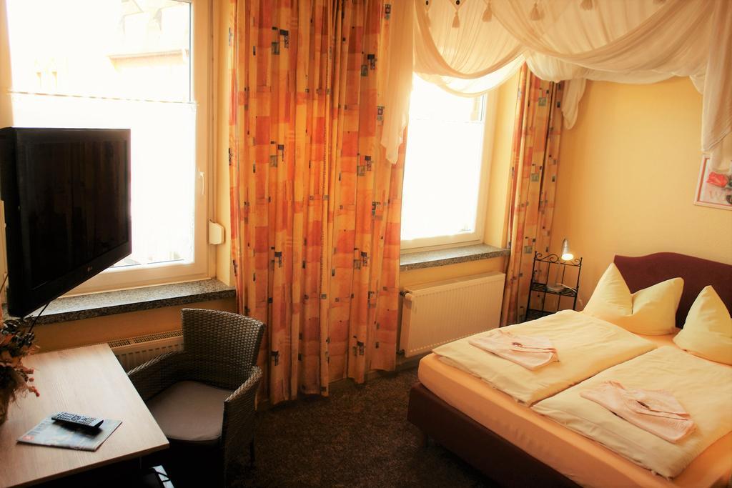 Hotel-Pension Gruene Linde デーリッチュ 部屋 写真